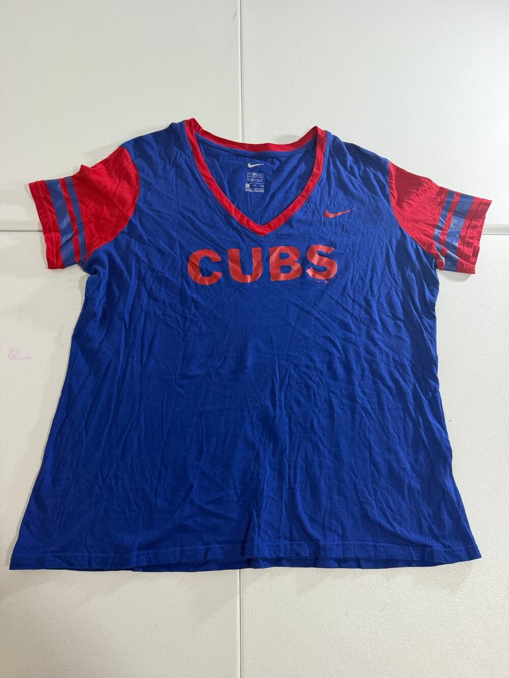 Chicago Cubs Nike Genuine MLB V-Neck T-Shirt Women's Blue Red Size 2XL